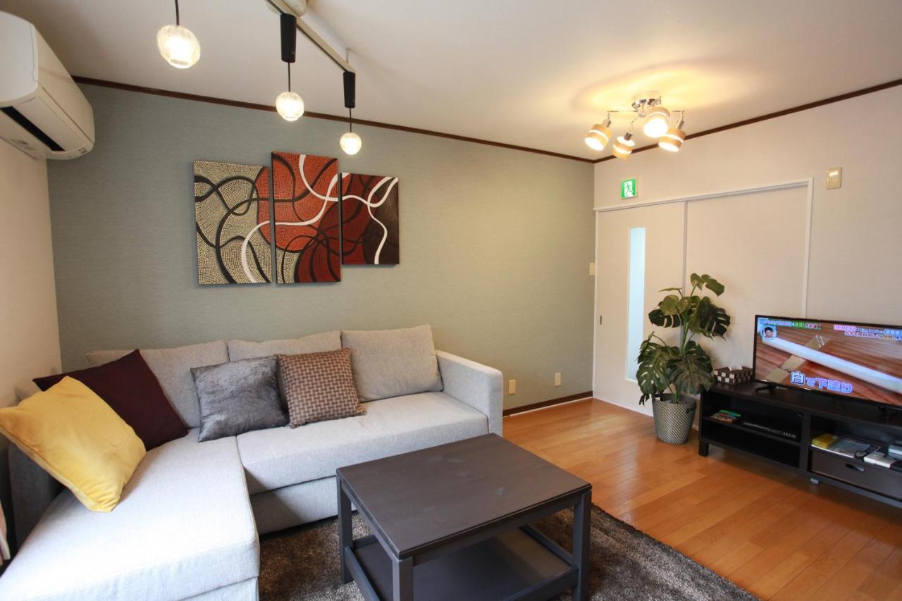 Samys Guest House Noda Osaka Bagian luar foto